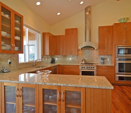 מדפים לקולטי אדים ומיקרוגלים מדפים לקולטי אדים ומיקרוגלים